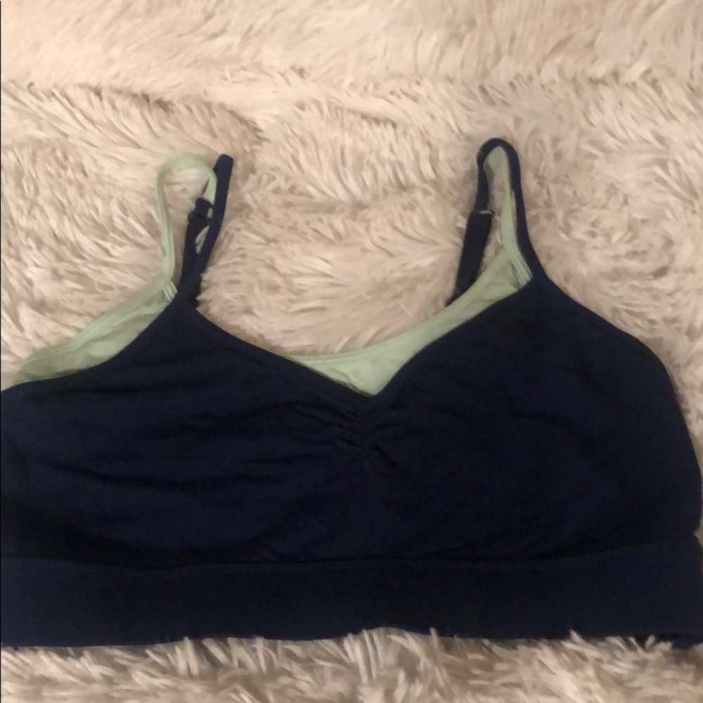 Layered look sport bra